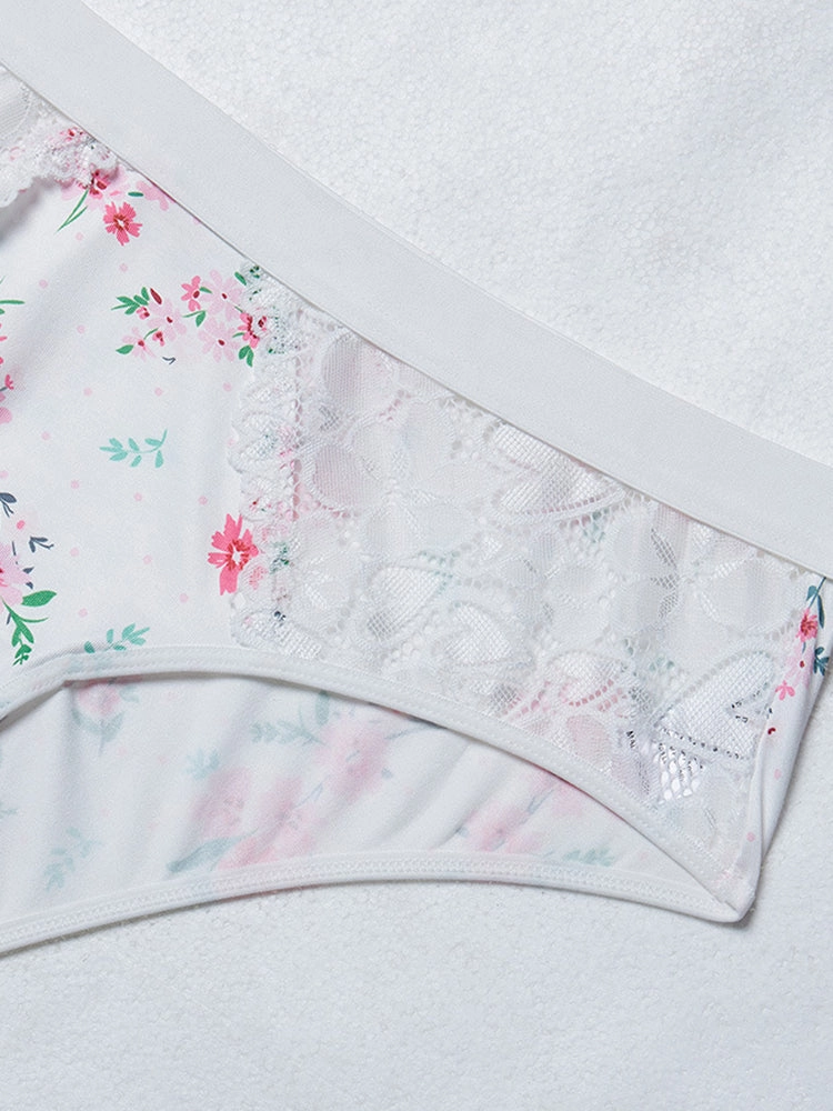 Elegant Floral Lace Wireless Lingerie Set