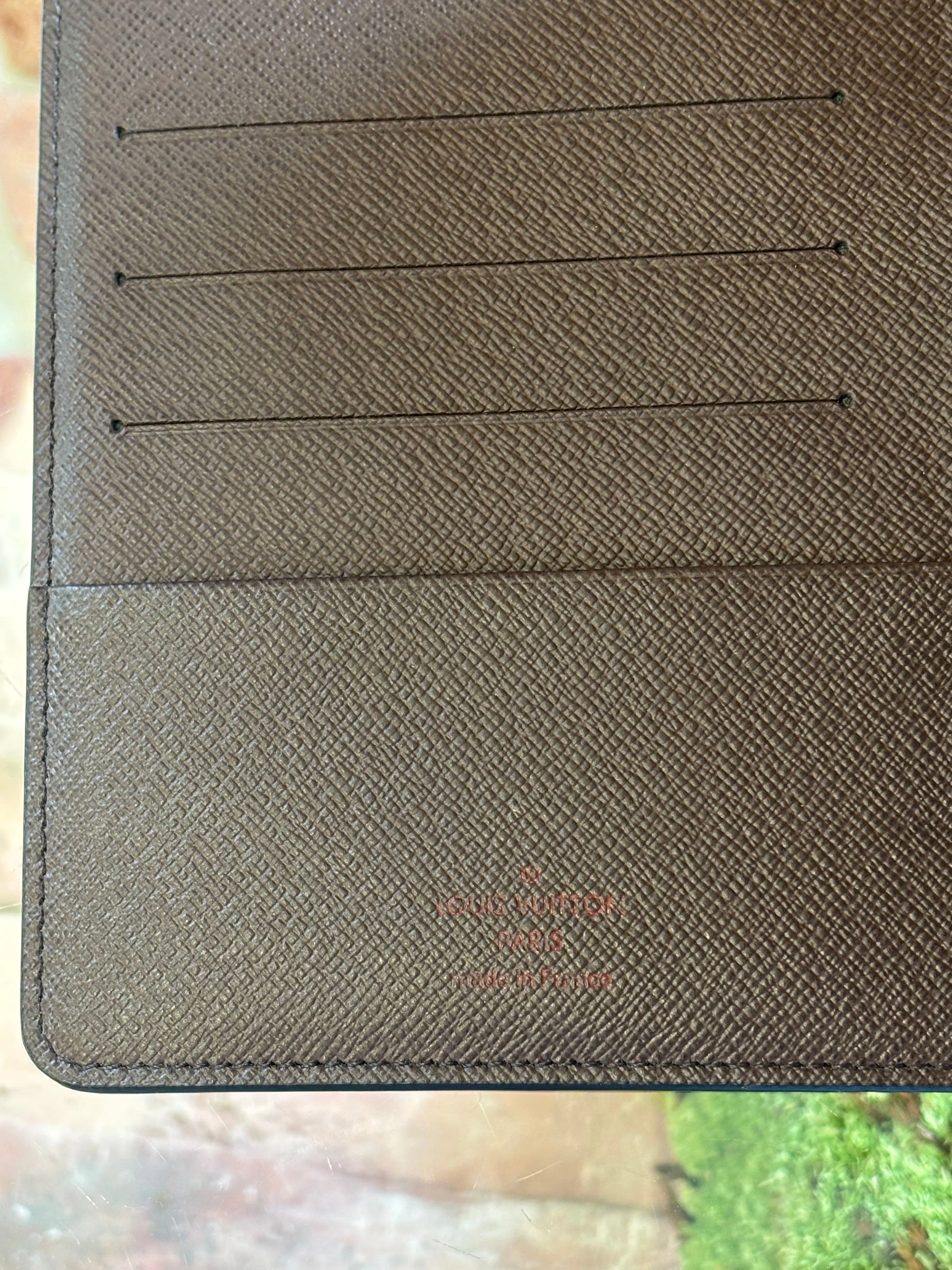 LOUIS VUITTON Damier Ebene Medium Ring Agenda Cover