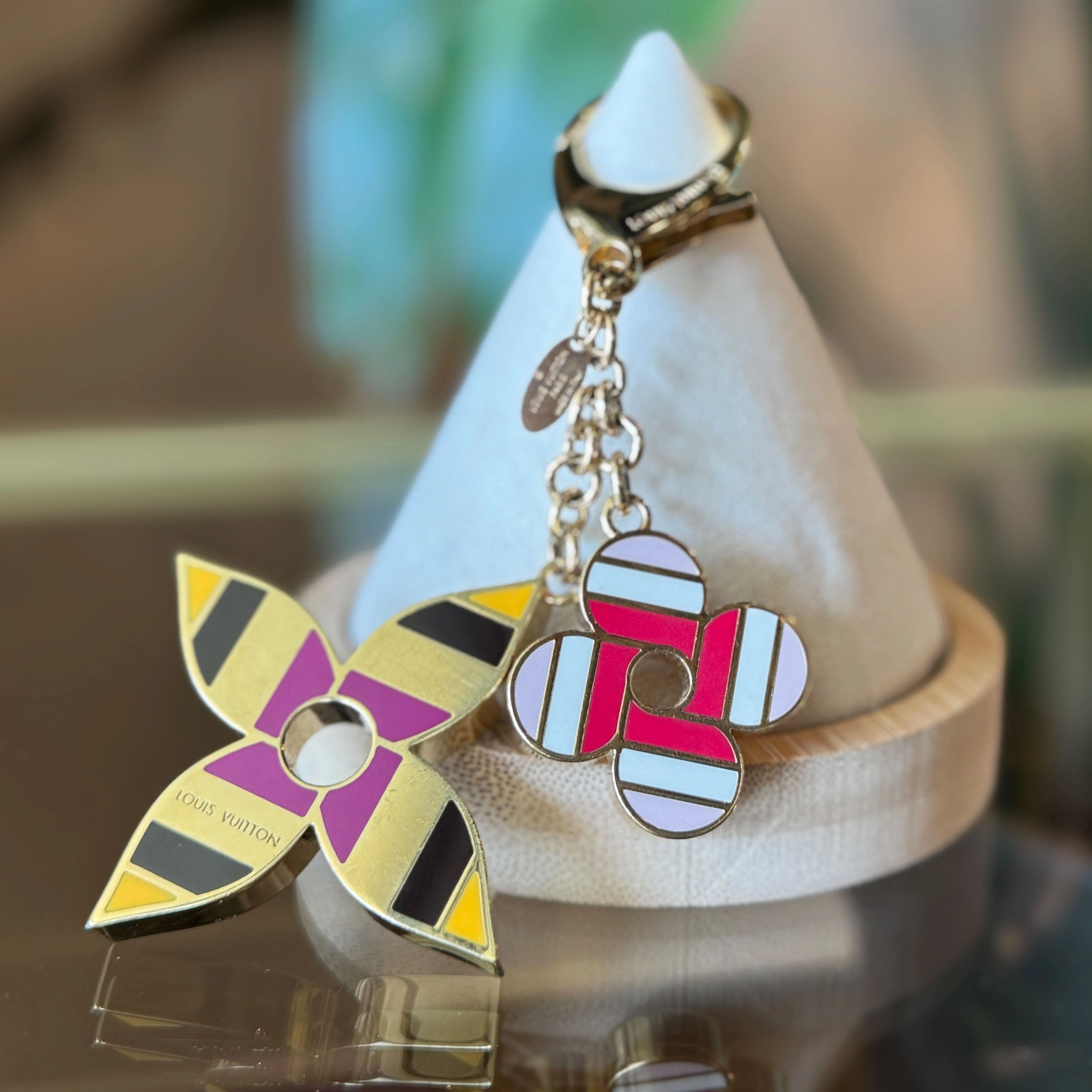 LOUIS VUITTON Enamel Pop Flowers Bag Charm