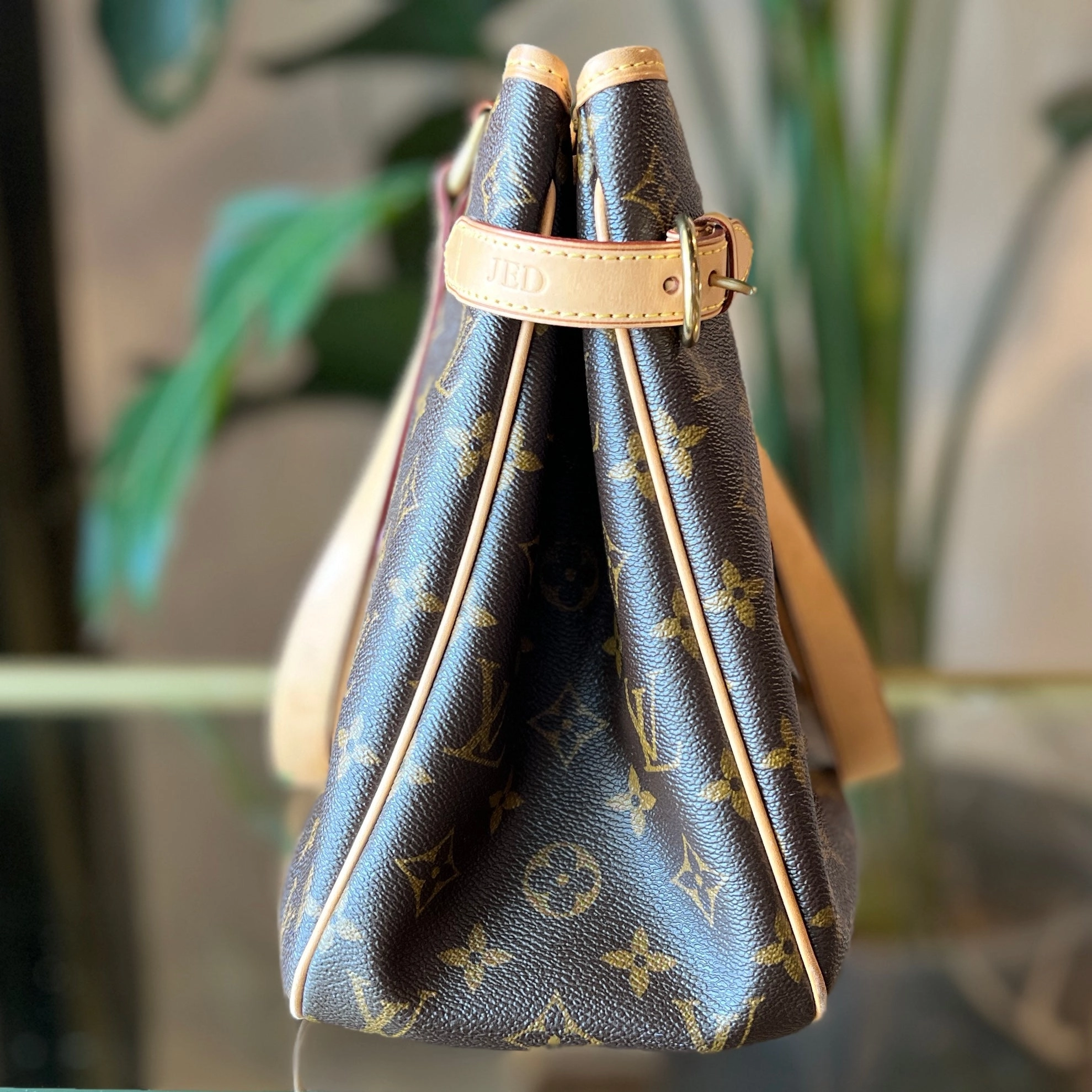 LOUIS VUITTON Monogram Batignoles Shoulder Bag