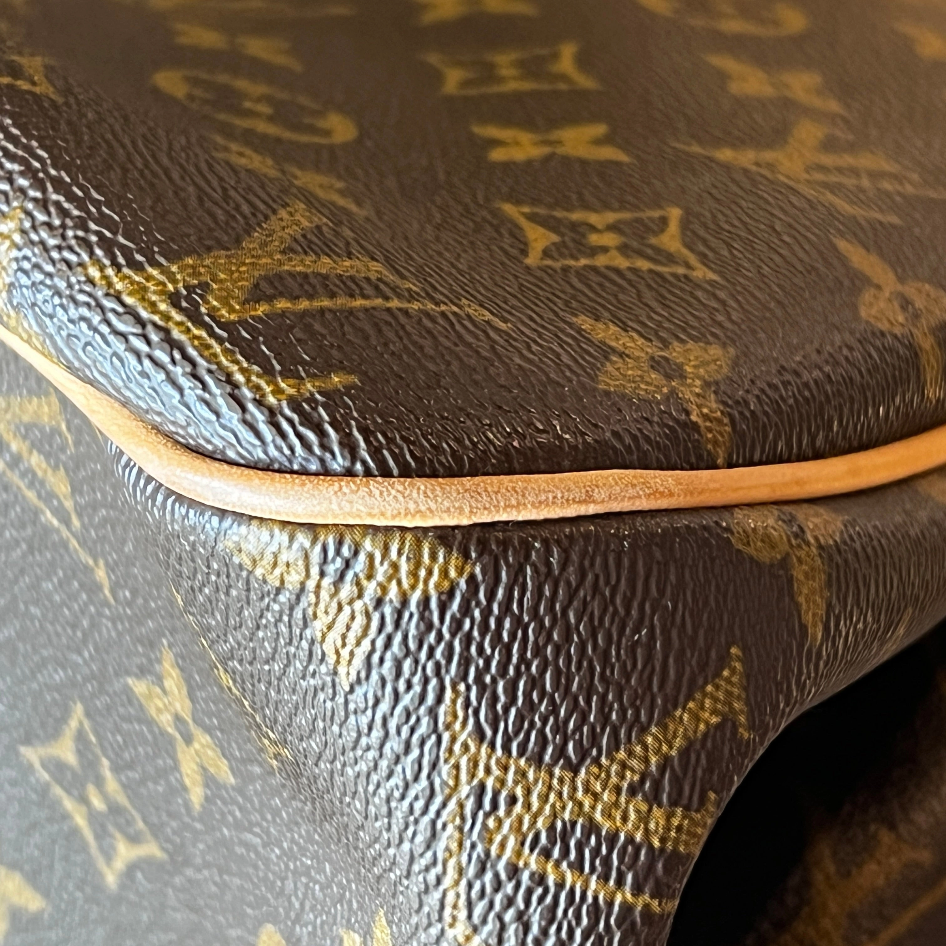 LOUIS VUITTON Monogram Batignoles Shoulder Bag