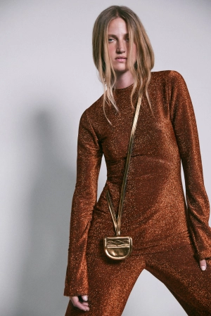 Self-Expresion Top